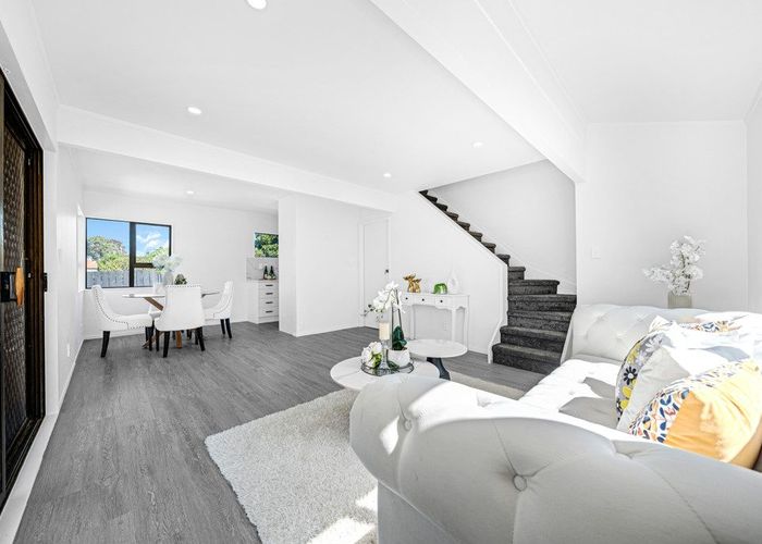  at 2/18 Elizabeth Avenue, Papatoetoe, Manukau City, Auckland