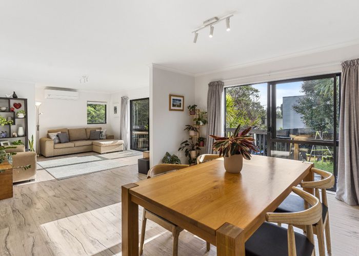  at 1/17 Abbeygate Street, Birkdale, North Shore City, Auckland