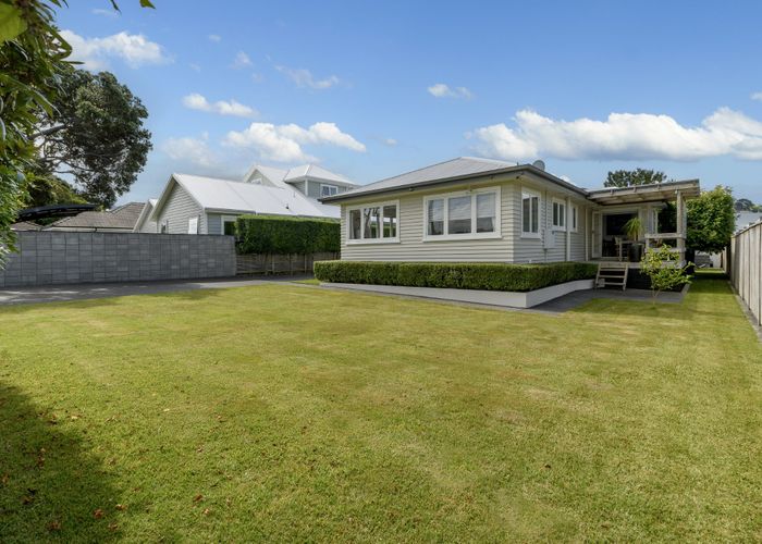  at 32 Hinewa Road, Otumoetai, Tauranga, Bay Of Plenty