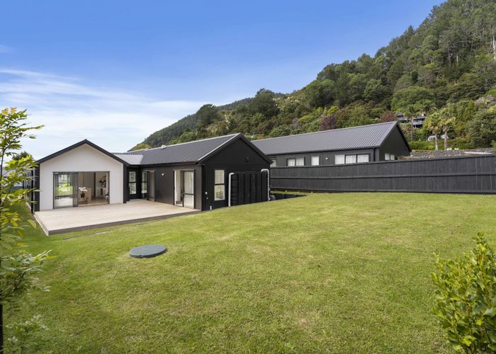  at 5 Lynette Place, Pauanui