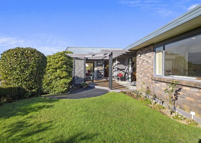  at 3 Maple Crescent, Whalers Gate, New Plymouth
