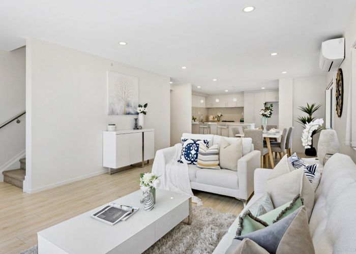  at 17 Sunshine Boulevard, Sunnyvale, Waitakere City, Auckland