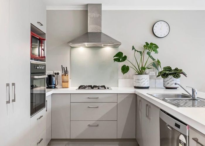  at 11 Tarapiroe Avenue, Takanini, Papakura, Auckland