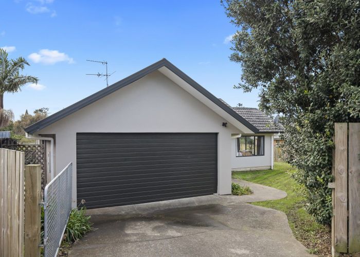  at 19 Opawa Crescent, Favona, Auckland