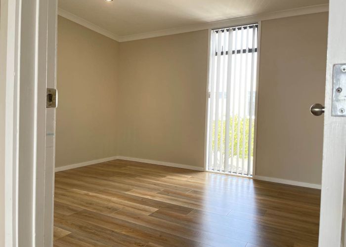  at 3/4 Hulme Place, Henderson, Waitakere City, Auckland