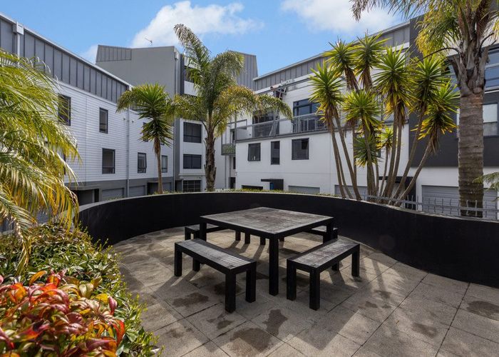  at 30/39 Pitt Street, Auckland Central, Auckland