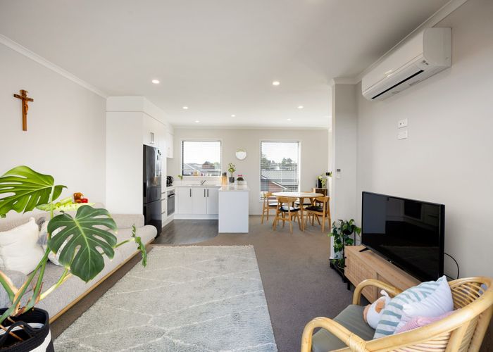  at 8/37 North Ridge Drive, Rototuna, Hamilton, Waikato