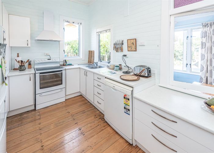  at 35 College Street, College Estate, Whanganui