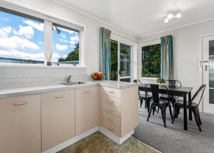  at 2/23 Gordon Street, Avalon, Lower Hutt, Wellington