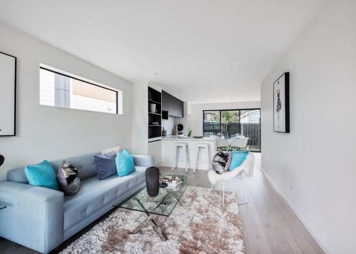  at 5/35 Hogans Road, Glenfield, Auckland