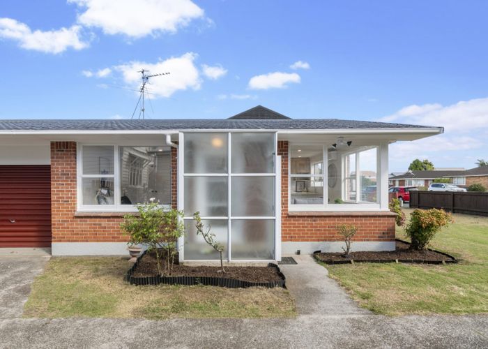  at 1/840 Manukau Road, Onehunga, Auckland