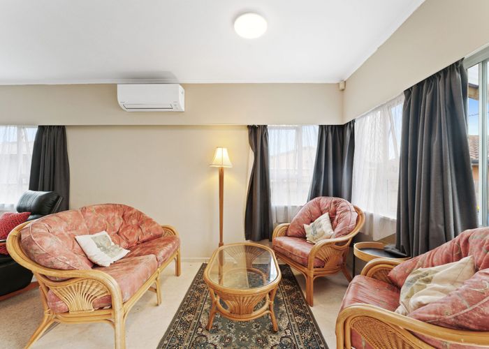  at 14 Gloucester Road, Manurewa, Auckland