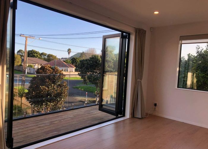  at 26a Holland Ave, Point England, Auckland City, Auckland