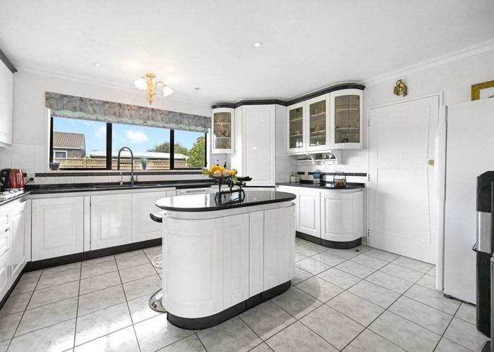  at 14 Colstone Street, Glenview, Hamilton