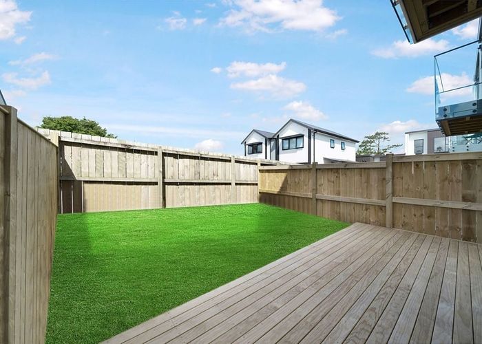  at 5/107 Hobsonville Road, West Harbour, Waitakere City, Auckland