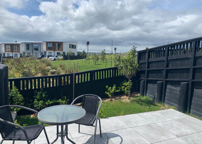 at 8 CANNA STREET "MURPHY'S PARK", Totara Park, Manukau City, Auckland