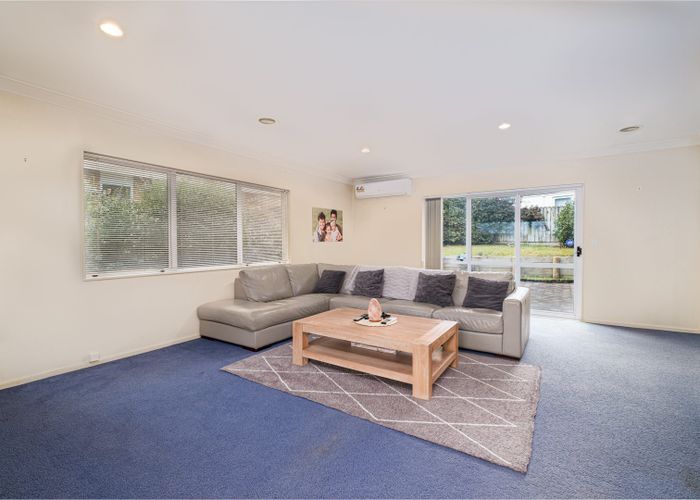  at 15 Lenore Road, Favona, Auckland