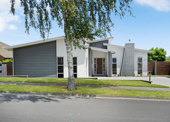  at 5 Hawkridge Rise, Huntington, Hamilton, Waikato