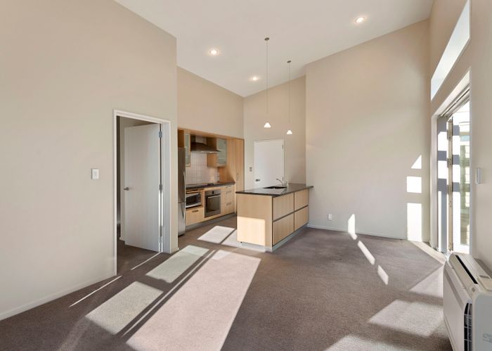  at 4/43 Main Road, Redcliffs, Christchurch