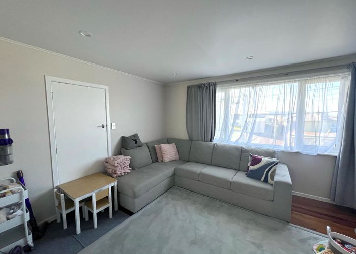  at 22 Kenmore, Newlands, Wellington, Wellington