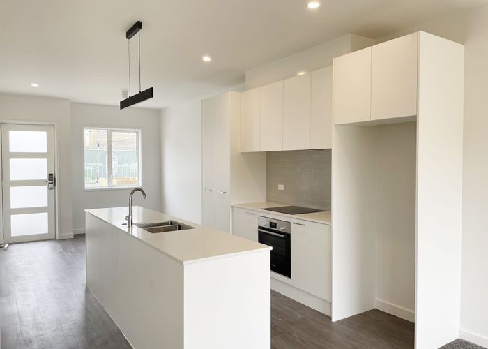  at 25 Tamora Lane, Avondale, Auckland City, Auckland