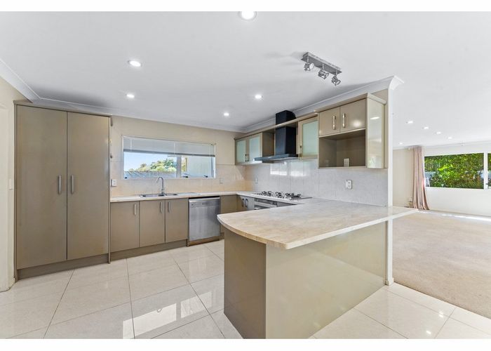  at 2/40 Mount Hobson Road, Remuera, Auckland