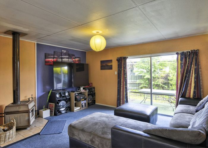  at 17 Fisher Place, Carterton