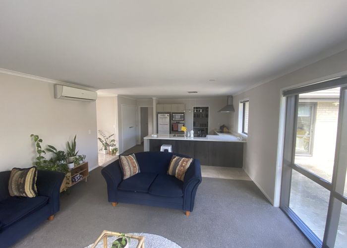  at 272 Dixon Road, Fitzroy, Hamilton