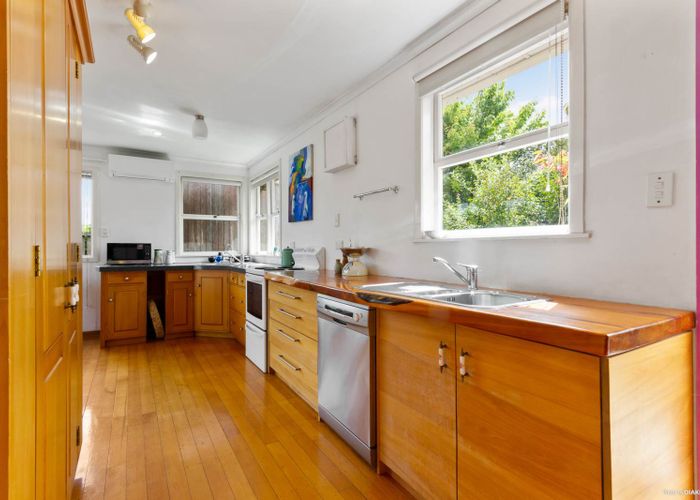  at 156A Glengarry Road, Glen Eden, Auckland