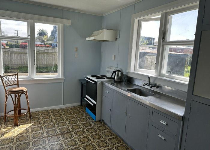  at 74 Egmont Street, Kaponga, Hāwera