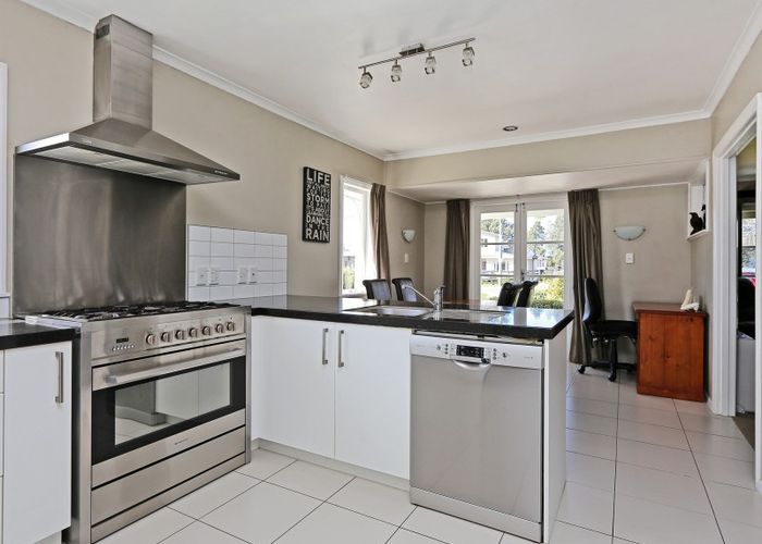  at 53 Napier Street, Jervoistown, Napier