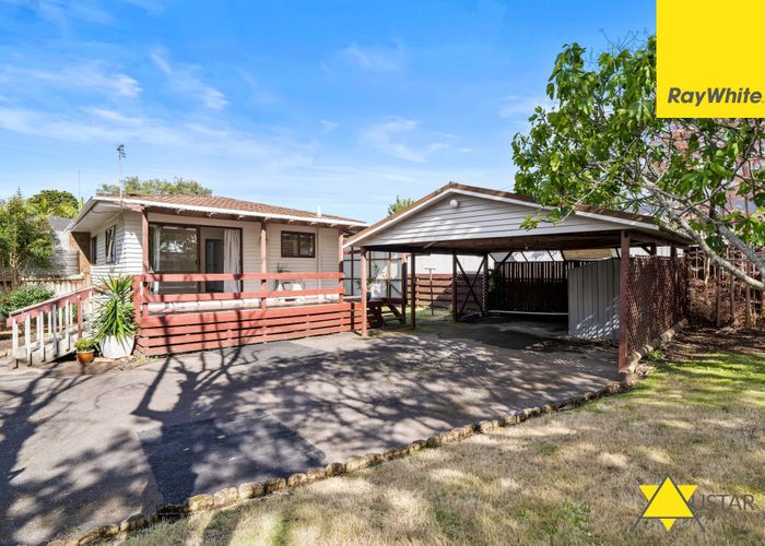  at 2/4 Arran Street, Avondale, Auckland