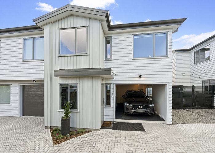  at 98E Forrest Hill Road, Forrest Hill, North Shore City, Auckland