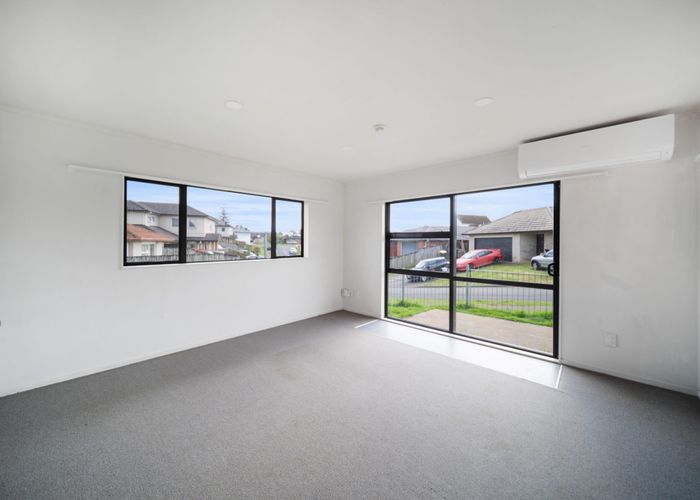  at 21 Masters Place, Favona, Auckland