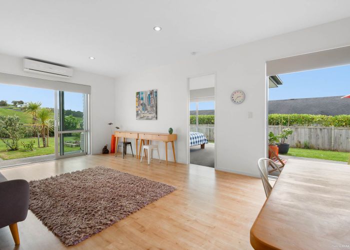  at 20 Seaview Crescent, Hatfields Beach, Orewa