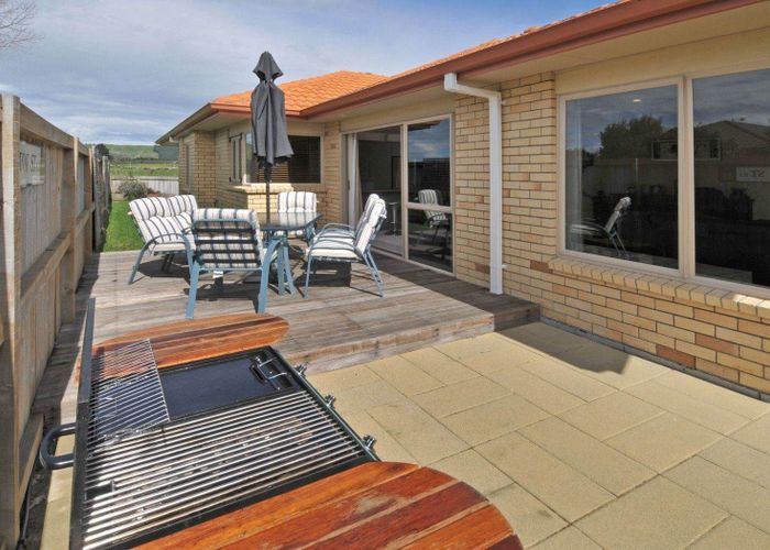  at 27 Bucklands Crescent, Papamoa Beach, Tauranga, Bay Of Plenty