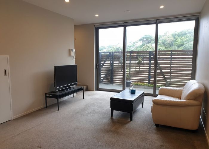  at H103/326 Evans Bay Parade, Hataitai, Wellington
