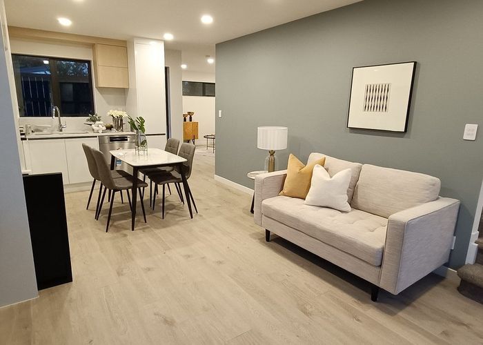  at 20c Seine rd, Forrest Hill, North Shore City, Auckland