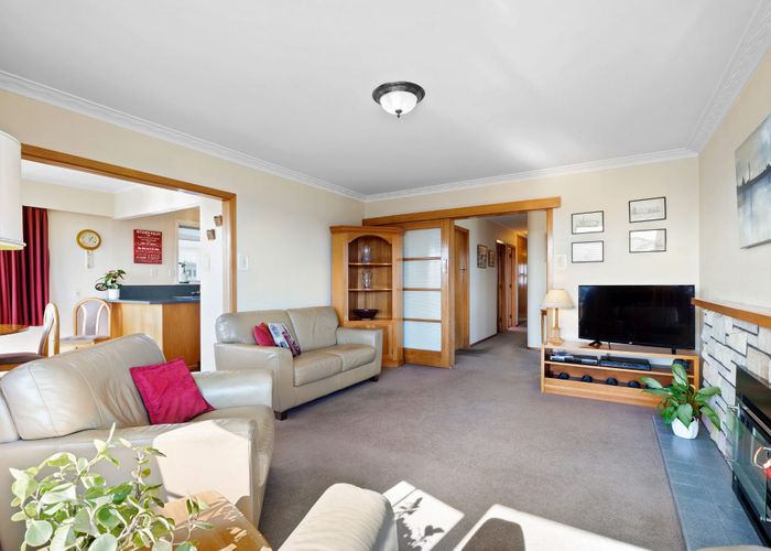  at 5 Smith Road, Merrilands, New Plymouth
