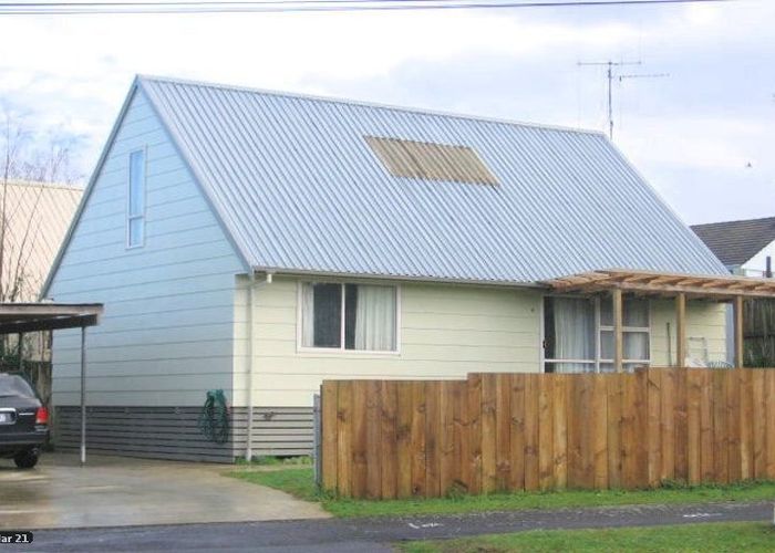  at 4 Pine Avenue, Bader, Hamilton
