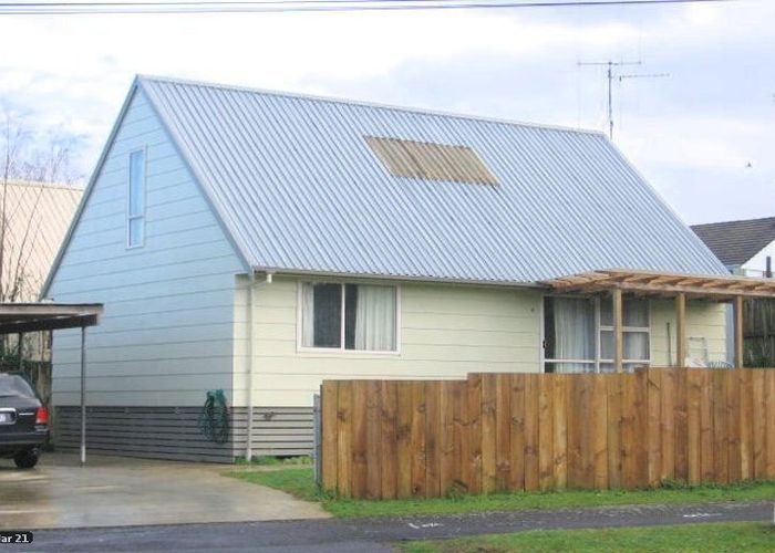  at 4 Pine Avenue, Bader, Hamilton, Waikato