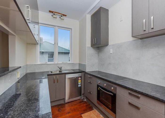  at 15 Fairburn Road, Otahuhu, Auckland