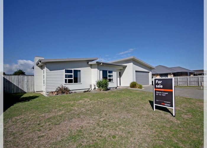  at 24 Forbes Road, Foxton Beach, Foxton