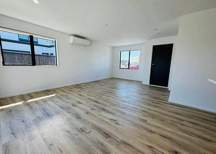  at 17 Akoranga Place, Hornby, Christchurch City, Canterbury