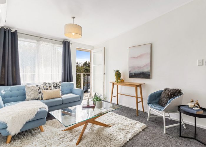  at 2/53 Grange Road, Mount Eden, Auckland