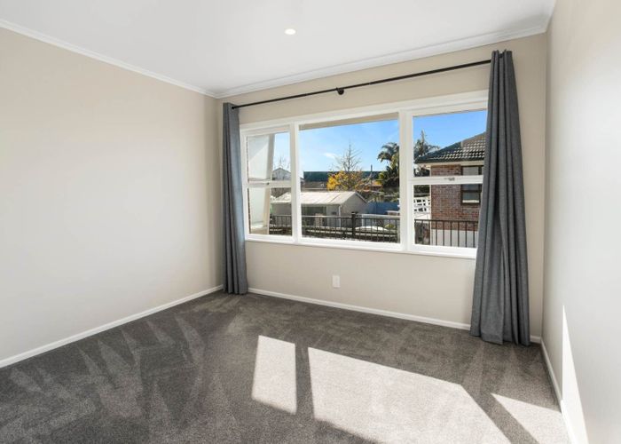  at 462A Old Te Atatu Road, Te Atatu Peninsula, Waitakere City, Auckland