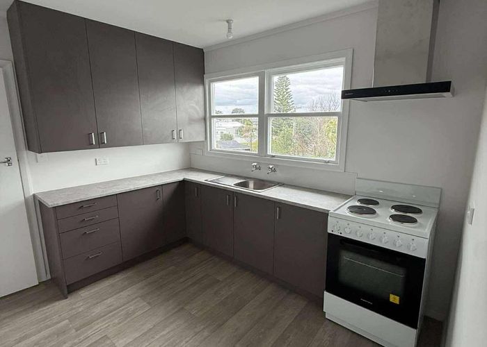  at 2/6B Durie Street, Durie Hill, Whanganui, Manawatu / Whanganui