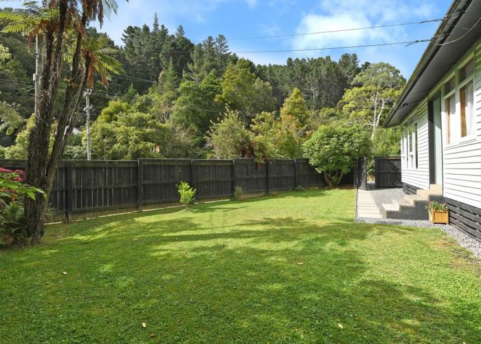  at 104 Pinehaven Road, Pinehaven, Upper Hutt