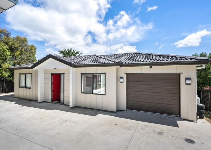  at 71 Prince Regent Drive, Half Moon Bay, Auckland