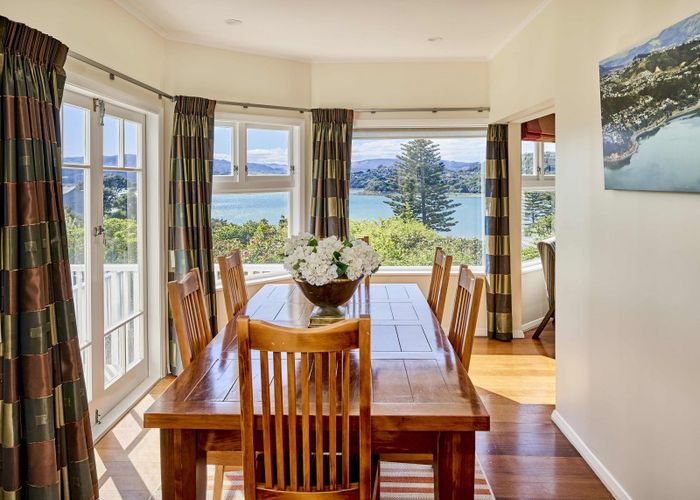  at 2 Seaview Road, Paremata, Porirua
